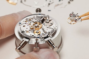 北京劳力士手表有水珠维修